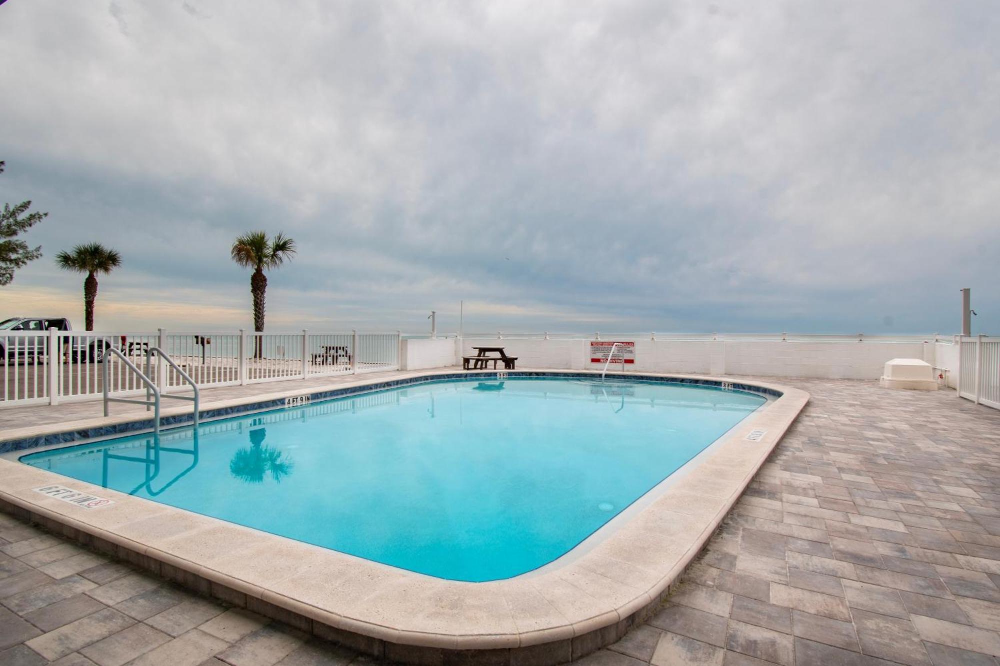 Funshine Sunset Beach St. Pete Beach Luaran gambar